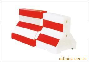 高速公路护栏板与市政道路安全防撞隔离墩 深圳市华长源实业的优质供应